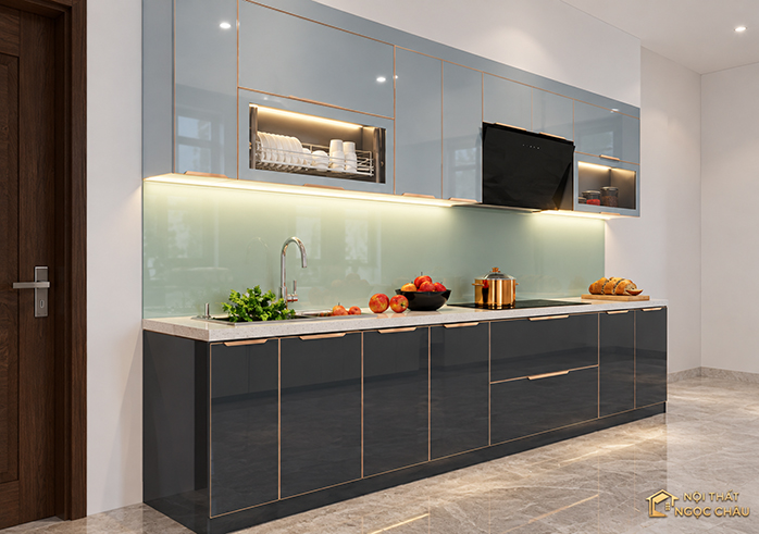 Tủ bếp inox cánh kính nhà anh Sơn tại Phù Đổng 